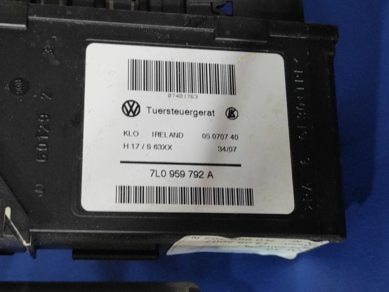 Recambio de elevalunas delantero derecho para volkswagen touareg (7l6) 2.5 tdi dpf referencia OEM IAM 7L0959702N 102237XXX 7L095