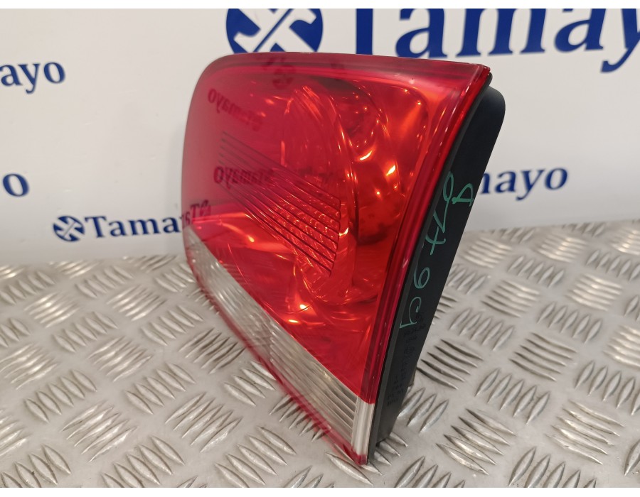 Recambio de piloto trasero derecho interior para volkswagen touareg (7la) 2.5 tdi referencia OEM IAM 7L6945260A  28268003