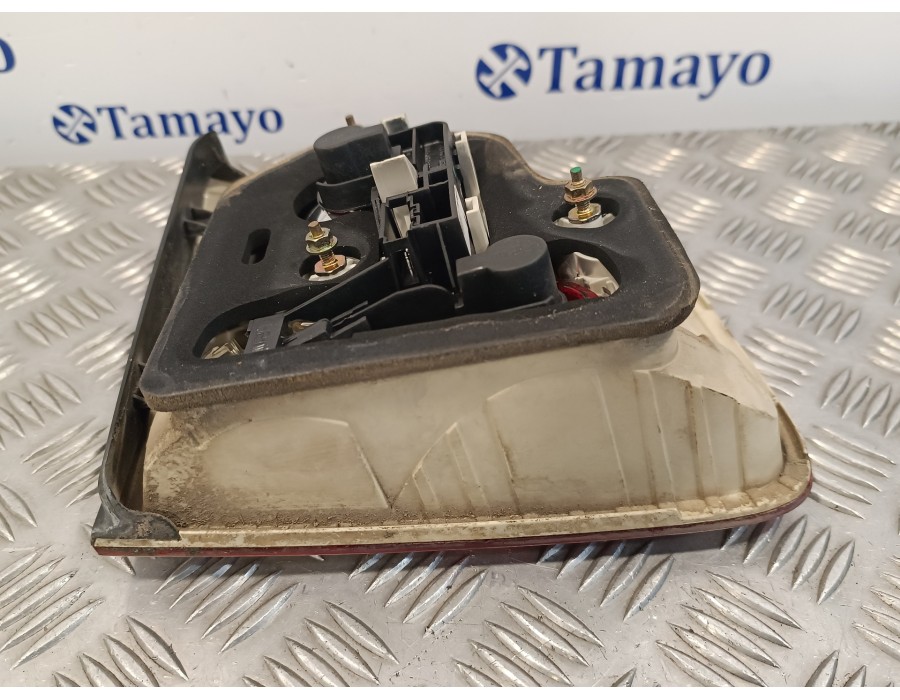 Recambio de piloto trasero derecho interior para volkswagen touareg (7la) 2.5 tdi referencia OEM IAM 7L6945260A  28268003