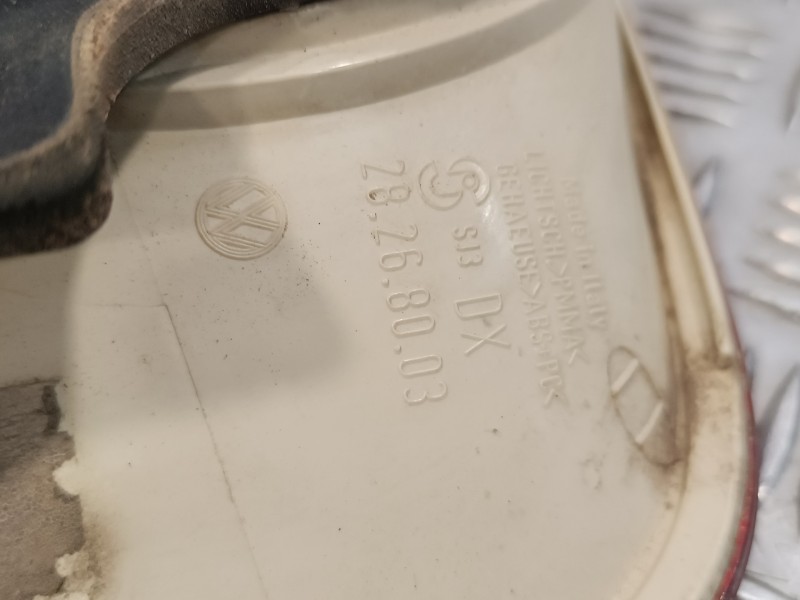 Recambio de piloto trasero derecho interior para volkswagen touareg (7la) 2.5 tdi referencia OEM IAM 7L6945260A  28268003