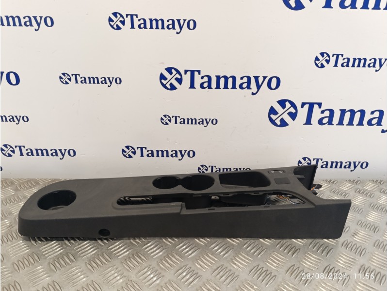 Recambio de apoyabrazos central para renault clio iv 1.5 dci diesel fap energy referencia OEM IAM 969103263R  