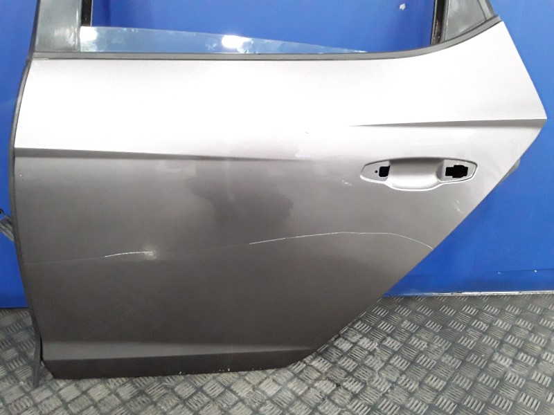 Recambio de puerta trasera izquierda para seat leon (5f1) 1.6 tdi referencia OEM IAM   