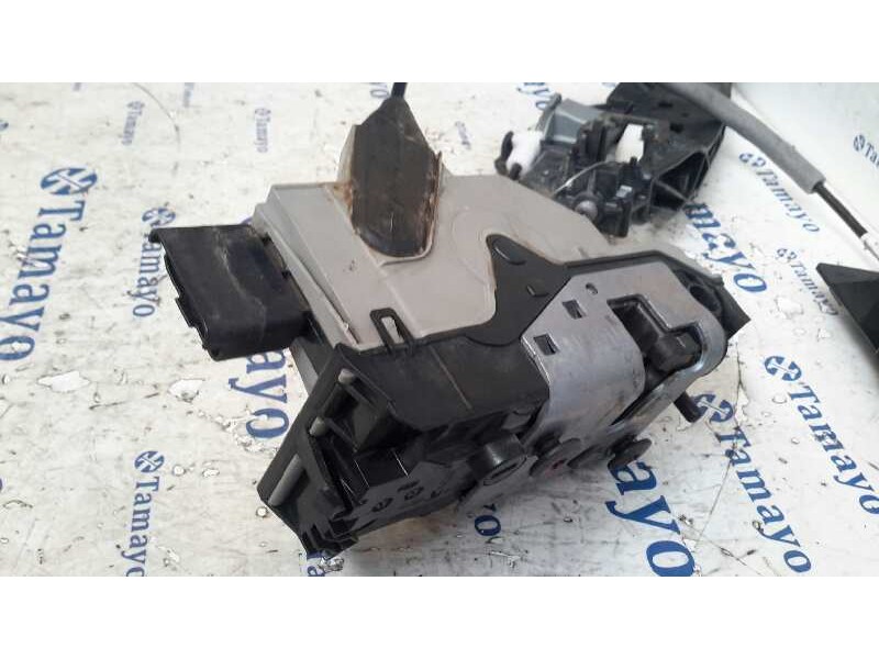 Recambio de cerradura puerta trasera derecha para peugeot 208 1.6 16v hdi fap referencia OEM IAM 9688080980  