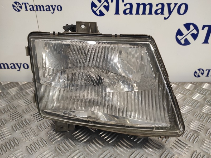 Recambio de faro derecho para mercedes-benz vito (w638) caja cerrada referencia OEM IAM   