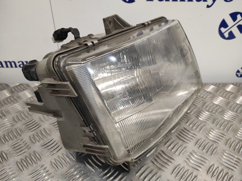 Recambio de faro derecho para mercedes-benz vito (w638) caja cerrada referencia OEM IAM   