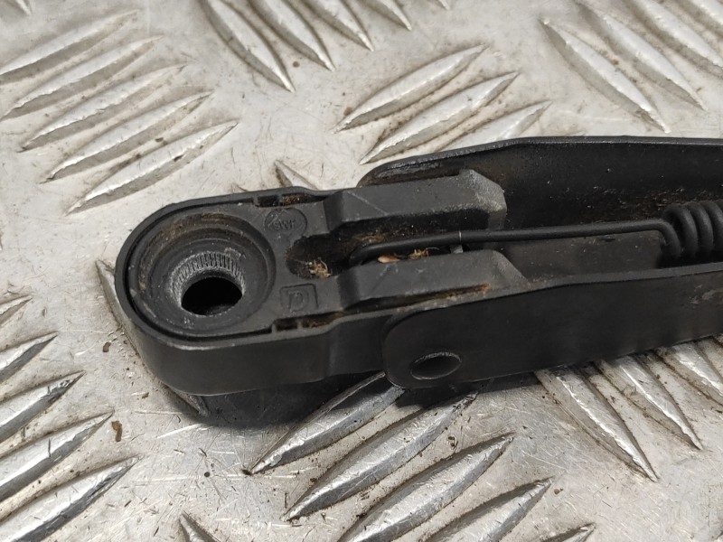 Recambio de brazo limpia trasero para land rover freelander (lr2) 2.2 td4 cat referencia OEM IAM   