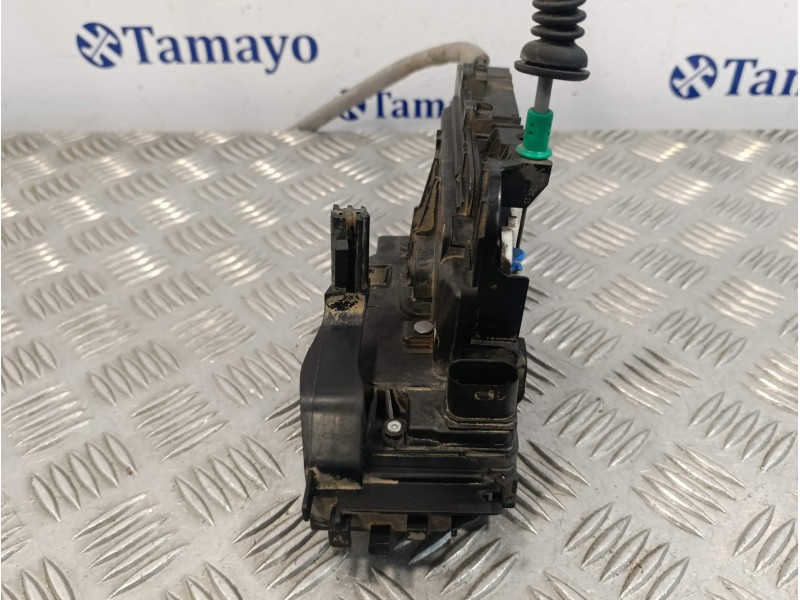 Recambio de cerradura puerta delantera izquierda para mercedes-benz vito mixto (447) referencia OEM IAM A4477200035  
