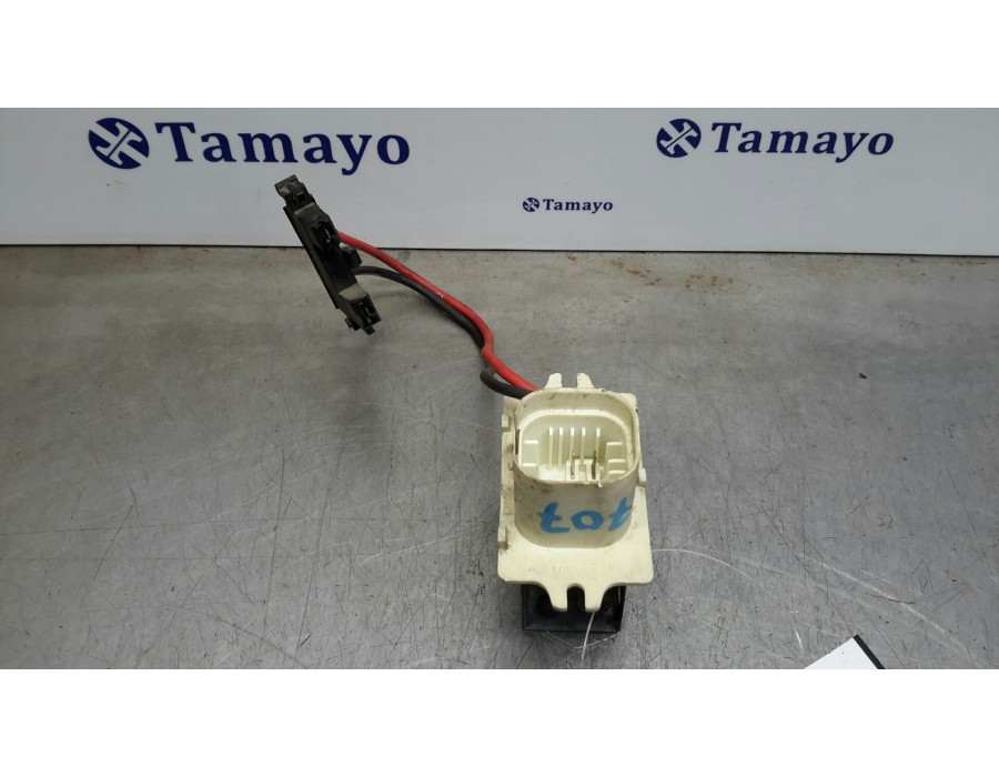 Recambio de resistencia calefaccion para renault clio i fase i+ii (b/c57) 1.2 referencia OEM IAM 833745N  