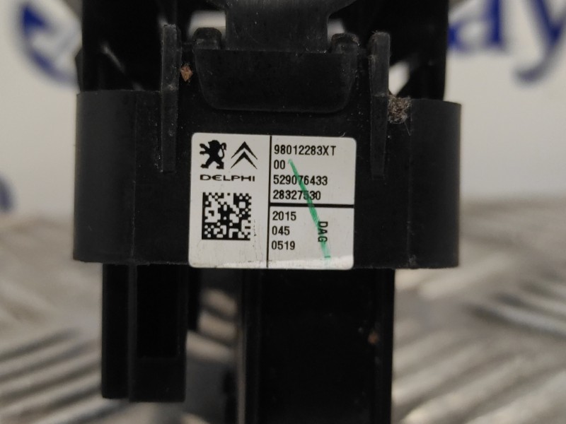 Recambio de mando elevalunas delantero izquierdo para citroën c3 1.6 16v hdi referencia OEM IAM 98012283XT  