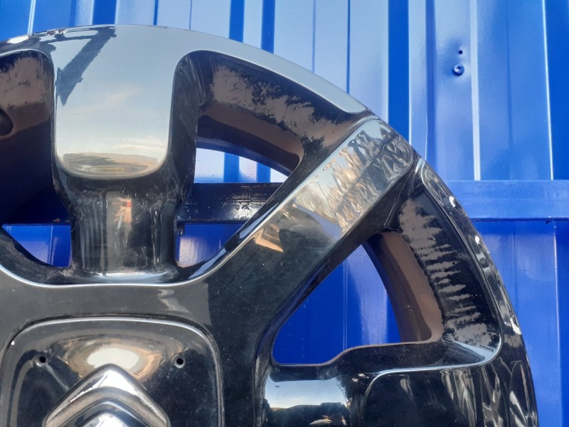 Recambio de llanta para citroën c4 cactus 1.6 e-hdi fap referencia OEM IAM 9800494077  