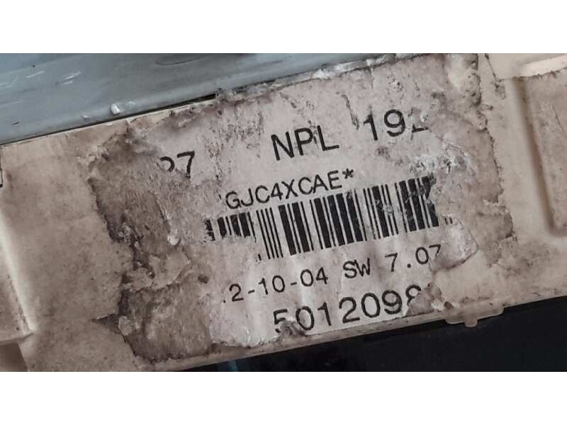 Recambio de caja reles / fusibles para fiat stilo (192) 1.9 jtd cat referencia OEM IAM 5012098  
