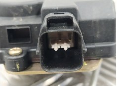 Recambio de cerradura puerta trasera izquierda para kia carnival ii 2.9 crdi cat referencia OEM IAM    2