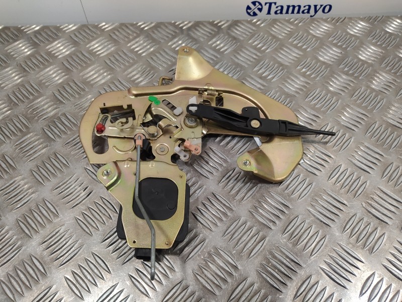 Recambio de cerradura puerta trasera izquierda para kia carnival ii 2.9 crdi cat referencia OEM IAM   