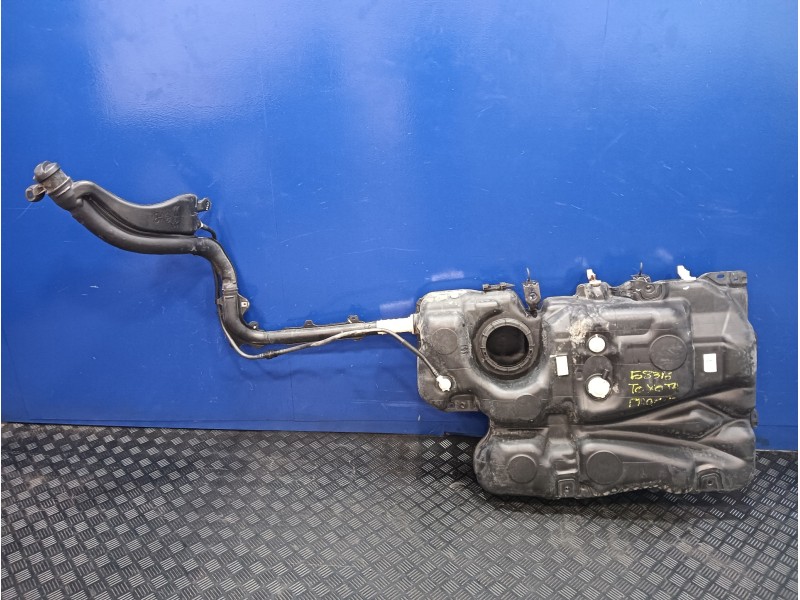 Recambio de deposito combustible para toyota proace referencia OEM IAM 9811260780  