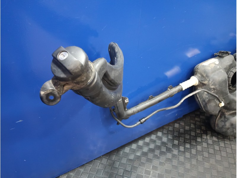 Recambio de deposito combustible para toyota proace referencia OEM IAM 9811260780  