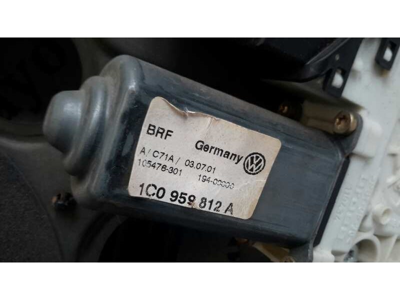 Recambio de elevalunas trasero derecho para volkswagen bora berlina (1j2) 1.9 tdi referencia OEM IAM 1C0959812A  