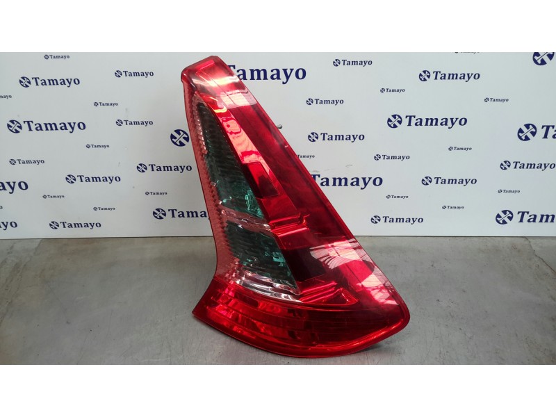 Recambio de piloto trasero derecho para citroën c4 berlina 1.4 16v referencia OEM IAM 9646801677  