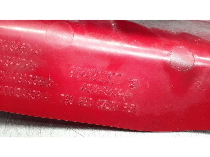 Recambio de piloto trasero derecho para citroën c4 berlina 1.4 16v referencia OEM IAM 9646801677  