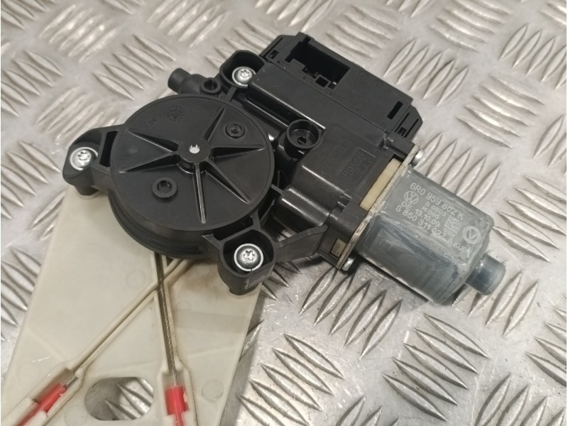 Recambio de elevalunas delantero derecho para volkswagen polo (6r1) 1.6 tdi referencia OEM IAM 6R0959802K E850201005 0130822530