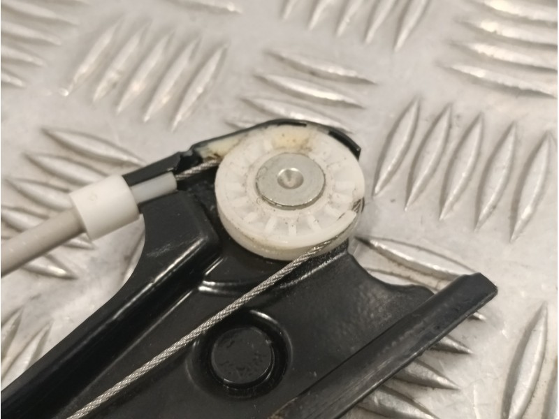 Recambio de elevalunas delantero derecho para volkswagen polo (6r1) 1.6 tdi referencia OEM IAM 6R0959802K E850201005 0130822530