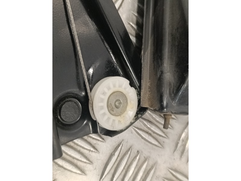 Recambio de elevalunas delantero derecho para volkswagen polo (6r1) 1.6 tdi referencia OEM IAM 6R0959802K E850201005 0130822530