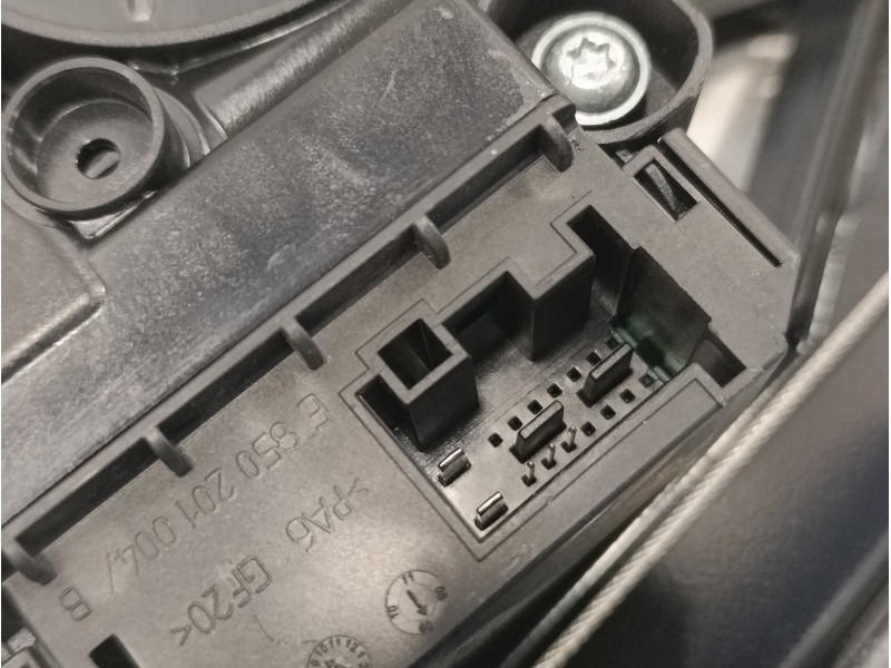 Recambio de elevalunas delantero derecho para volkswagen polo (6r1) 1.6 tdi referencia OEM IAM 6R0959802K E850201005 0130822530