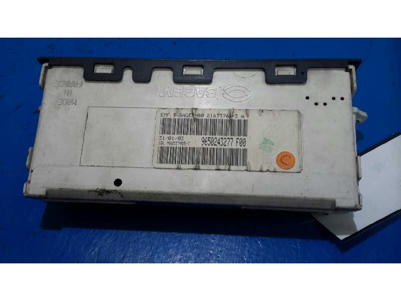 Recambio de pantalla multifuncion para citroën c5 berlina 2.0 hdi referencia OEM IAM 9650243277  216737613A