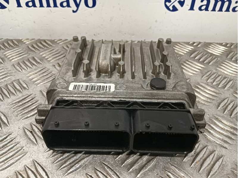 Recambio de centralita motor uce para mercedes-benz vito kasten (639) referencia OEM IAM A6511501879 28254848 A0054469640