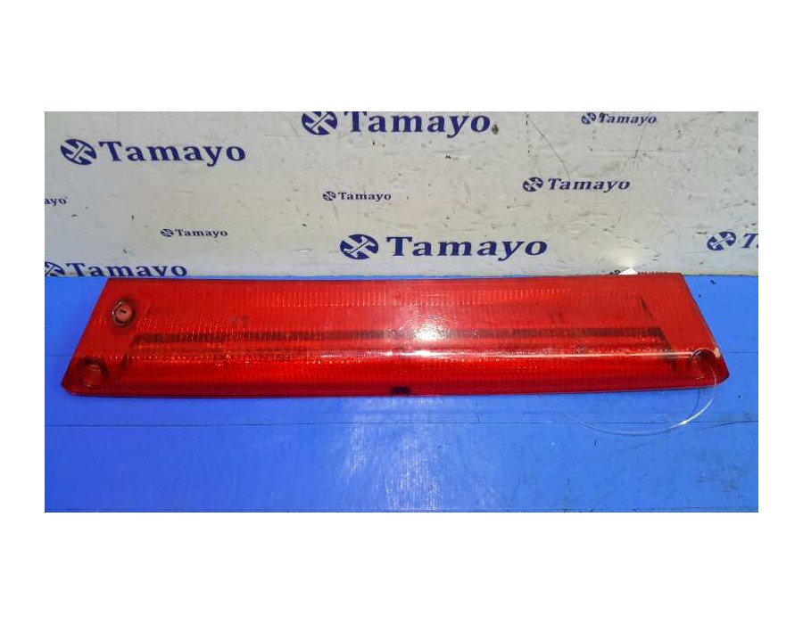 Recambio de luz central de freno para ford fiesta (ccn) 1.5 tdci cat referencia OEM IAM 8A6113A613A  