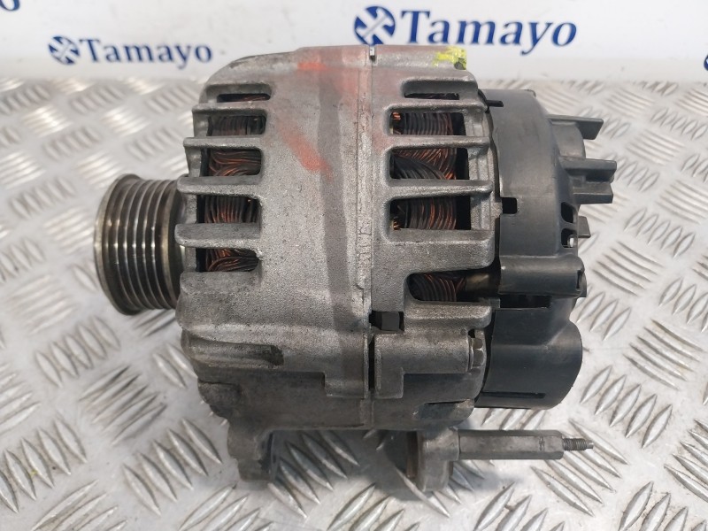 Recambio de alternador para seat leon (1p1) fr hatchback referencia OEM IAM 03L903023F 2607703A TG14C026