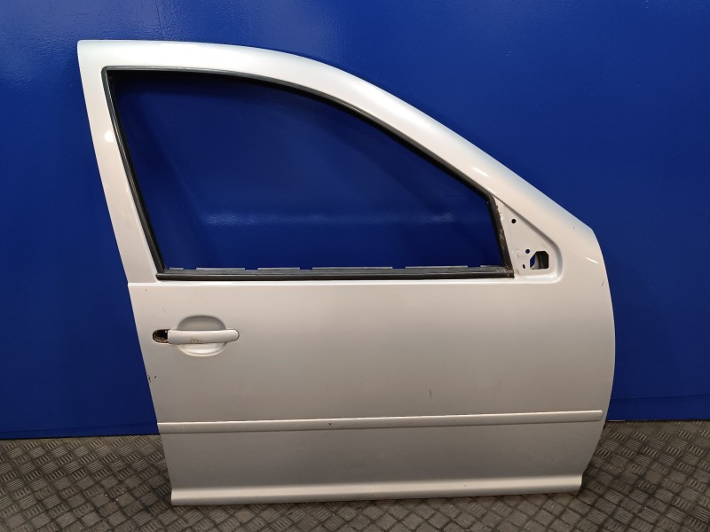 Recambio de puerta delantera derecha para volkswagen golf iv berlina (1j1) 1.9 tdi referencia OEM IAM   