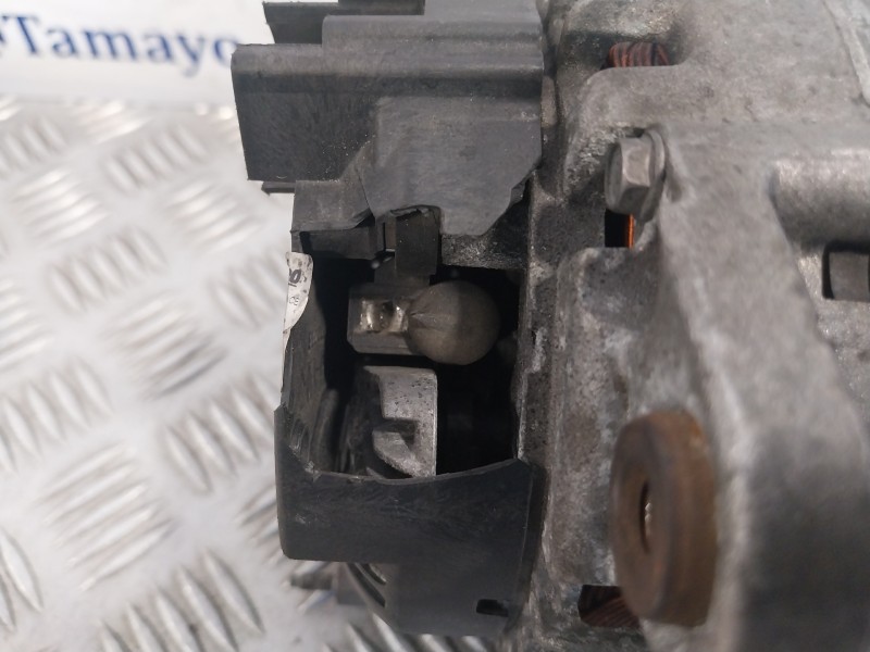 Recambio de alternador para seat leon (1p1) fr hatchback referencia OEM IAM 03L903023F 2607703A TG14C026