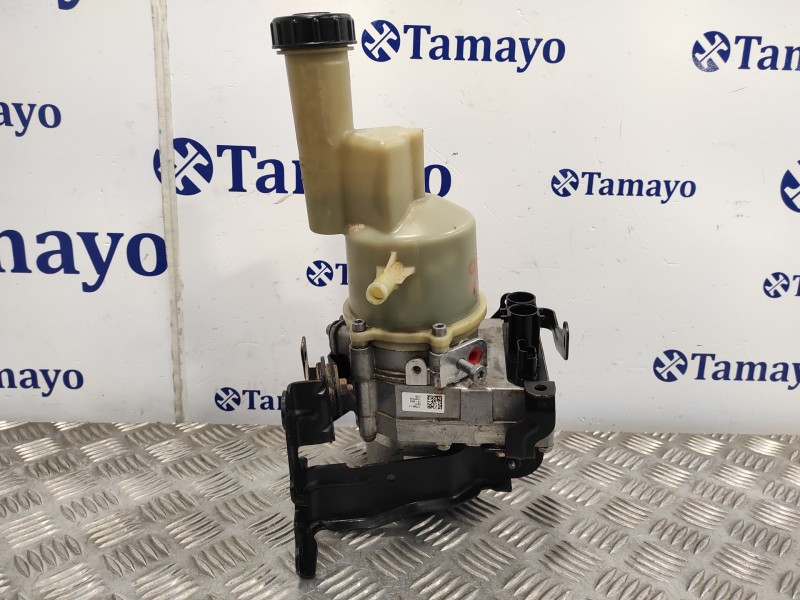 Recambio de bomba direccion para toyota proace referencia OEM IAM 9818127580  A5103334E