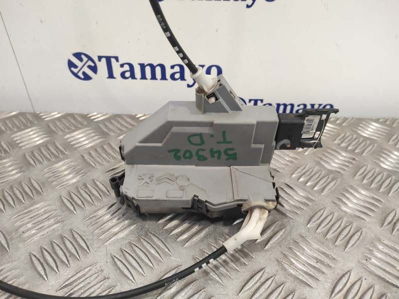 Recambio de cerradura puerta trasera derecha para peugeot 308 1.6 16v referencia OEM IAM   
