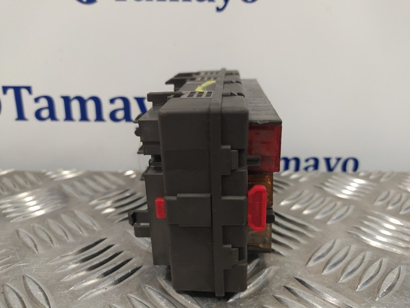Recambio de caja reles / fusibles para citroën berlingo 1.9 diesel referencia OEM IAM 9568205480  