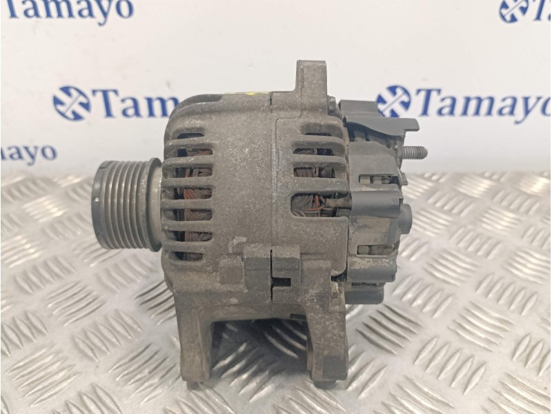 Recambio de alternador para renault clio ii fase ii (b/cb0) referencia OEM IAM 8200386806 2542945B TG11C034