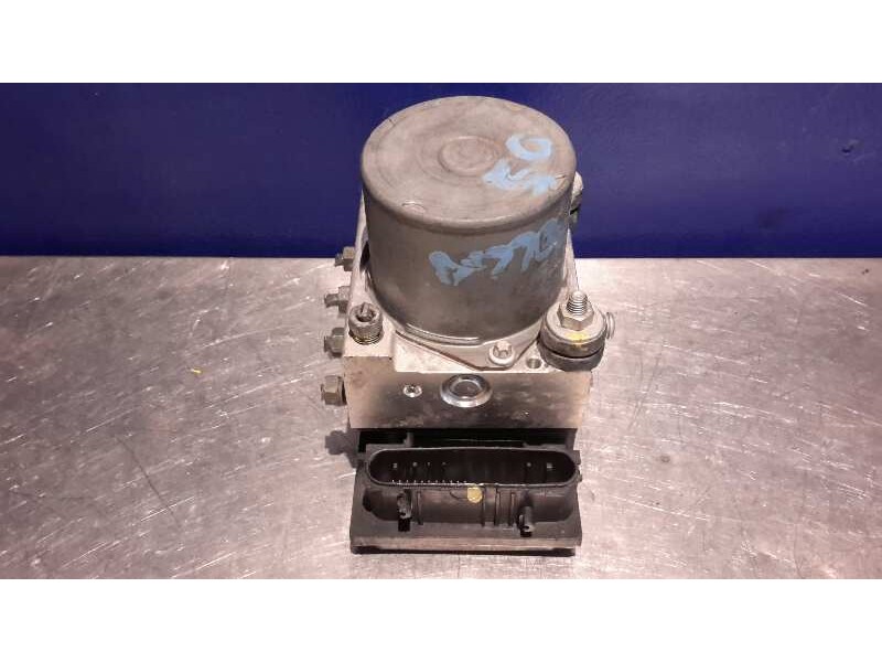 Recambio de abs para toyota corolla verso (r1) referencia OEM IAM 0265231484 0265800394 445100F010A