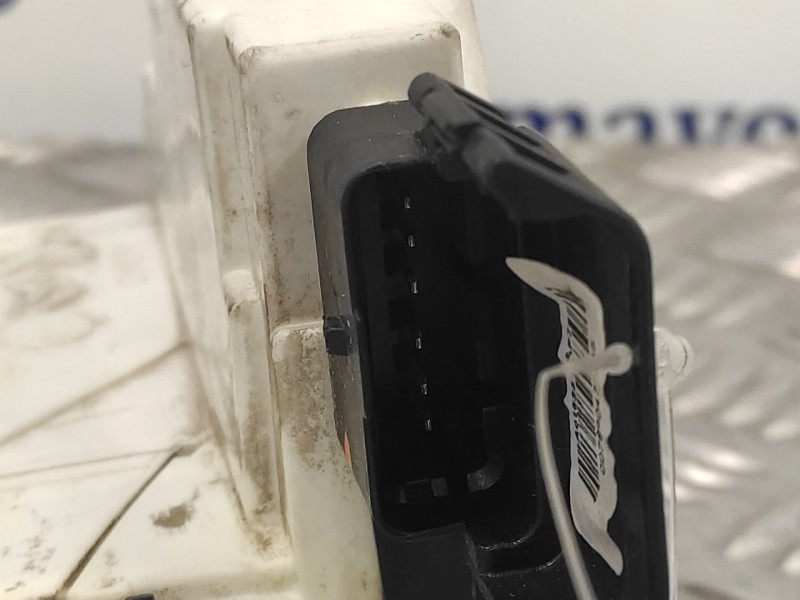 Recambio de cerradura puerta delantera derecha para peugeot 308 1.6 16v referencia OEM IAM 567147  