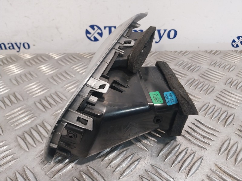 Recambio de rejilla aireadora para citroën ds3 referencia OEM IAM 968575017  1015360