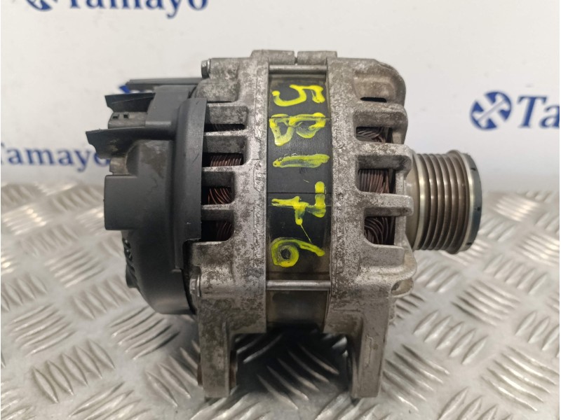 Recambio de alternador para dacia duster ii referencia OEM IAM 231004402RA FG18T179 2717353B