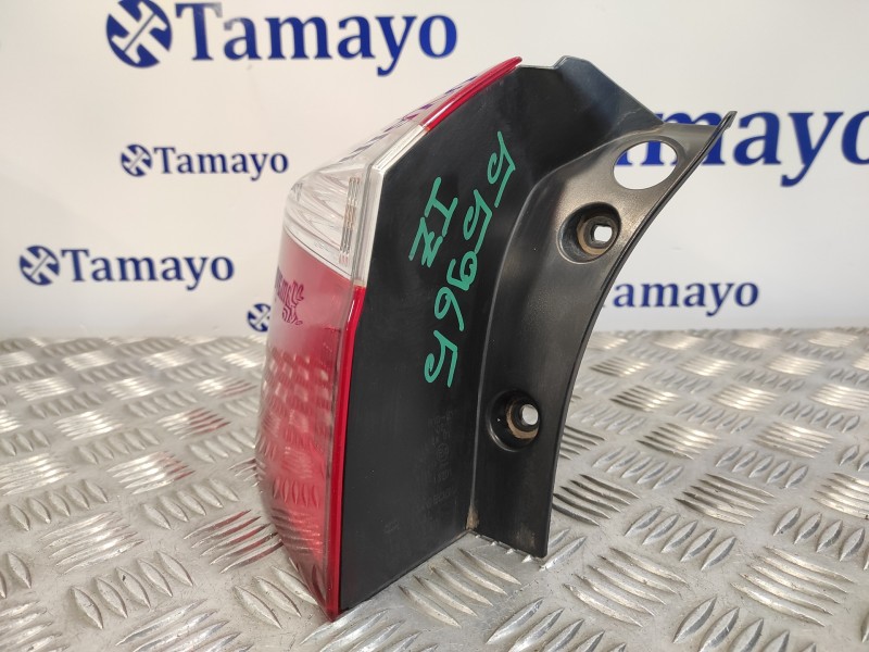 Recambio de piloto trasero izquierdo para kia rio 1.2 cat referencia OEM IAM 924011W2L  