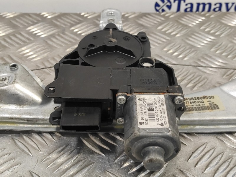 Recambio de elevalunas trasero derecho para peugeot 308 1.6 16v referencia OEM IAM 9659834780 9659826680 0130822370