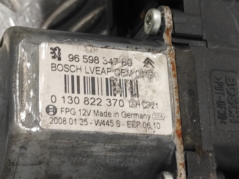 Recambio de elevalunas trasero derecho para peugeot 308 1.6 16v referencia OEM IAM 9659834780 9659826680 0130822370