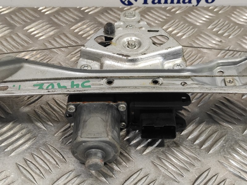 Recambio de elevalunas trasero derecho para peugeot 308 1.6 16v referencia OEM IAM 9659834780 9659826680 0130822370