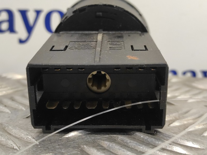 Recambio de mando luces para volkswagen polo berlina (6n2) 1.4 referencia OEM IAM 1C0941531  