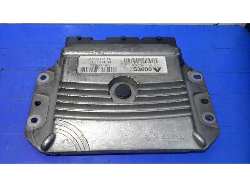 Recambio de centralita motor uce para renault scenic ii 1.6 16v referencia OEM IAM 8200387138 8200321263 215842882A