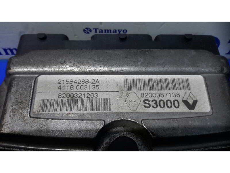 Recambio de centralita motor uce para renault scenic ii 1.6 16v referencia OEM IAM 8200387138 8200321263 215842882A