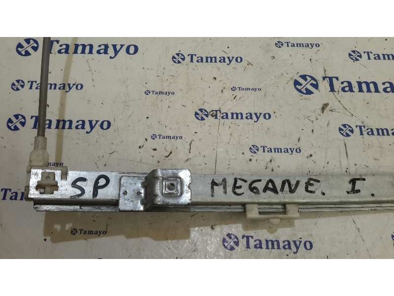 Recambio de elevalunas delantero derecho para renault megane i berlina hatchback (ba0) referencia OEM IAM 0130821721  