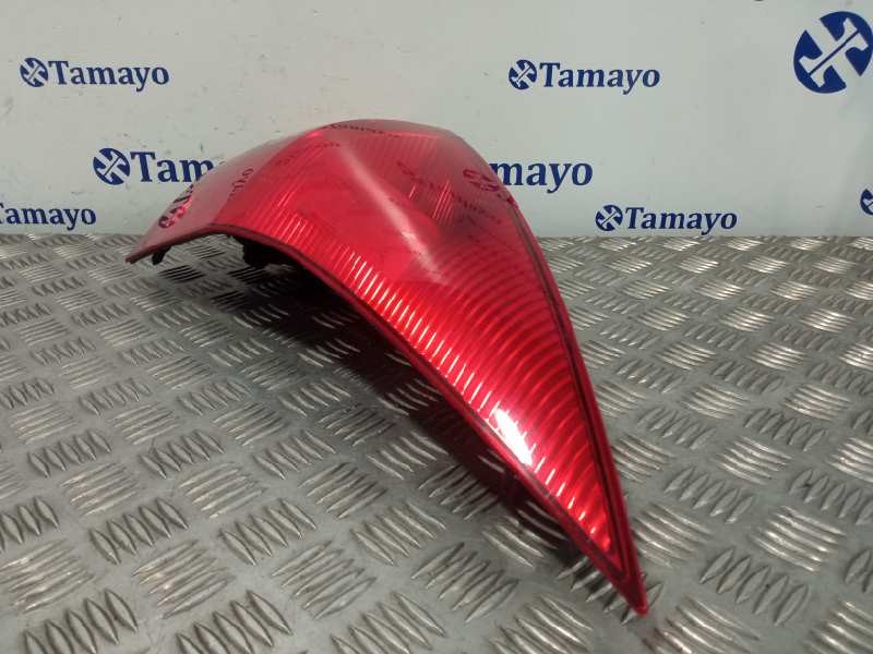 Recambio de piloto trasero derecho para renault megane ii familiar referencia OEM IAM 8200142683  2VP96489202