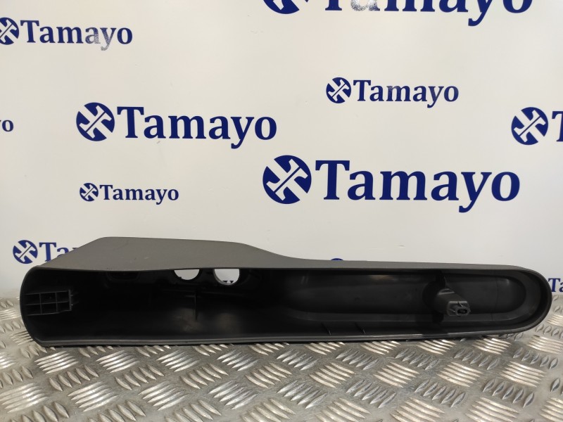 Recambio de consola central para smart fortwo coupe 0.8 cdi referencia OEM IAM A4516890031  